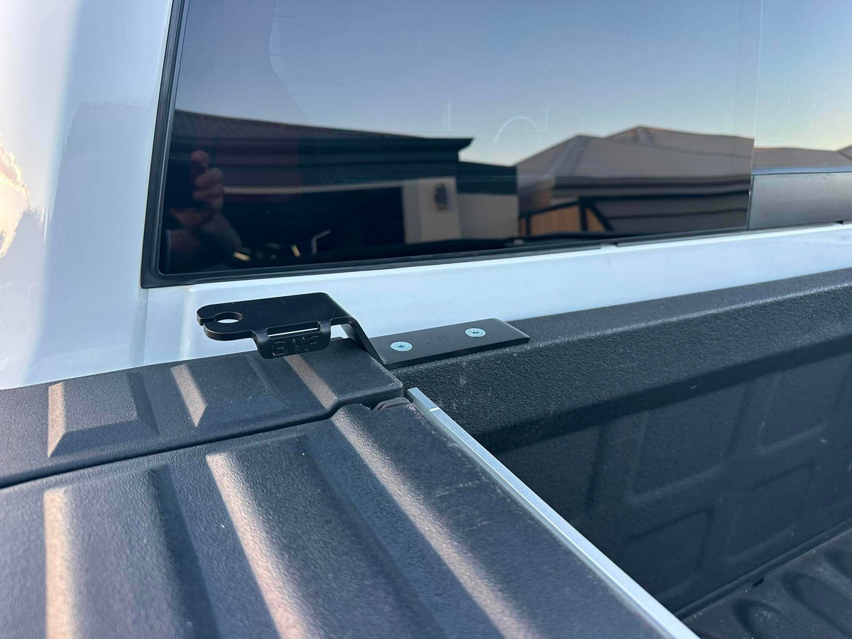 Dodge RAM 2500 DT 2019+ (Fifth Gen & Sixth Gen) with RAM BOX UHF Tub Bracket  208-TB
