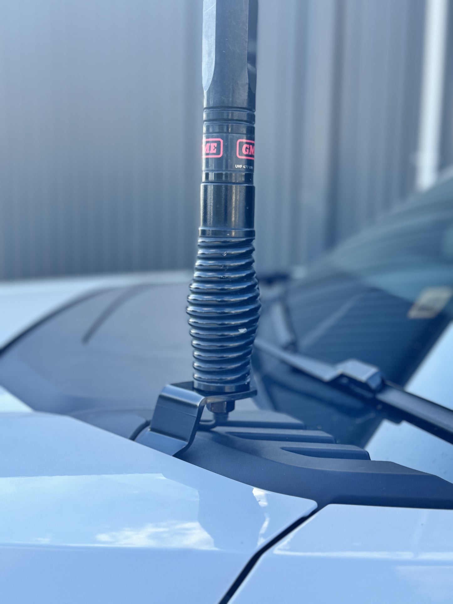 BYD Shark Bonnet Aerial UHF Antenna Bracket  BB-237