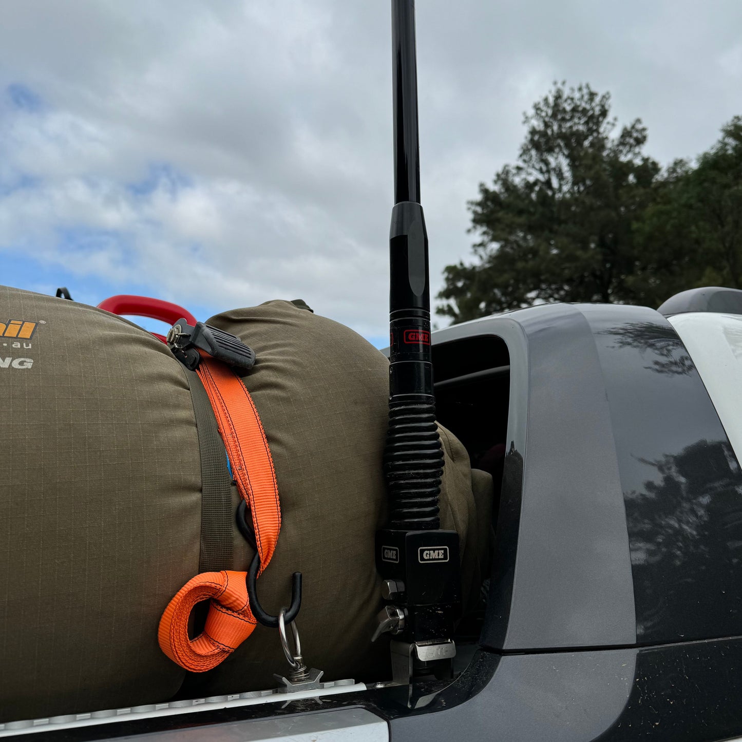 Ford Wildtrak 2011+ Shutter Aerial UHF Antenna Bracket SB-021