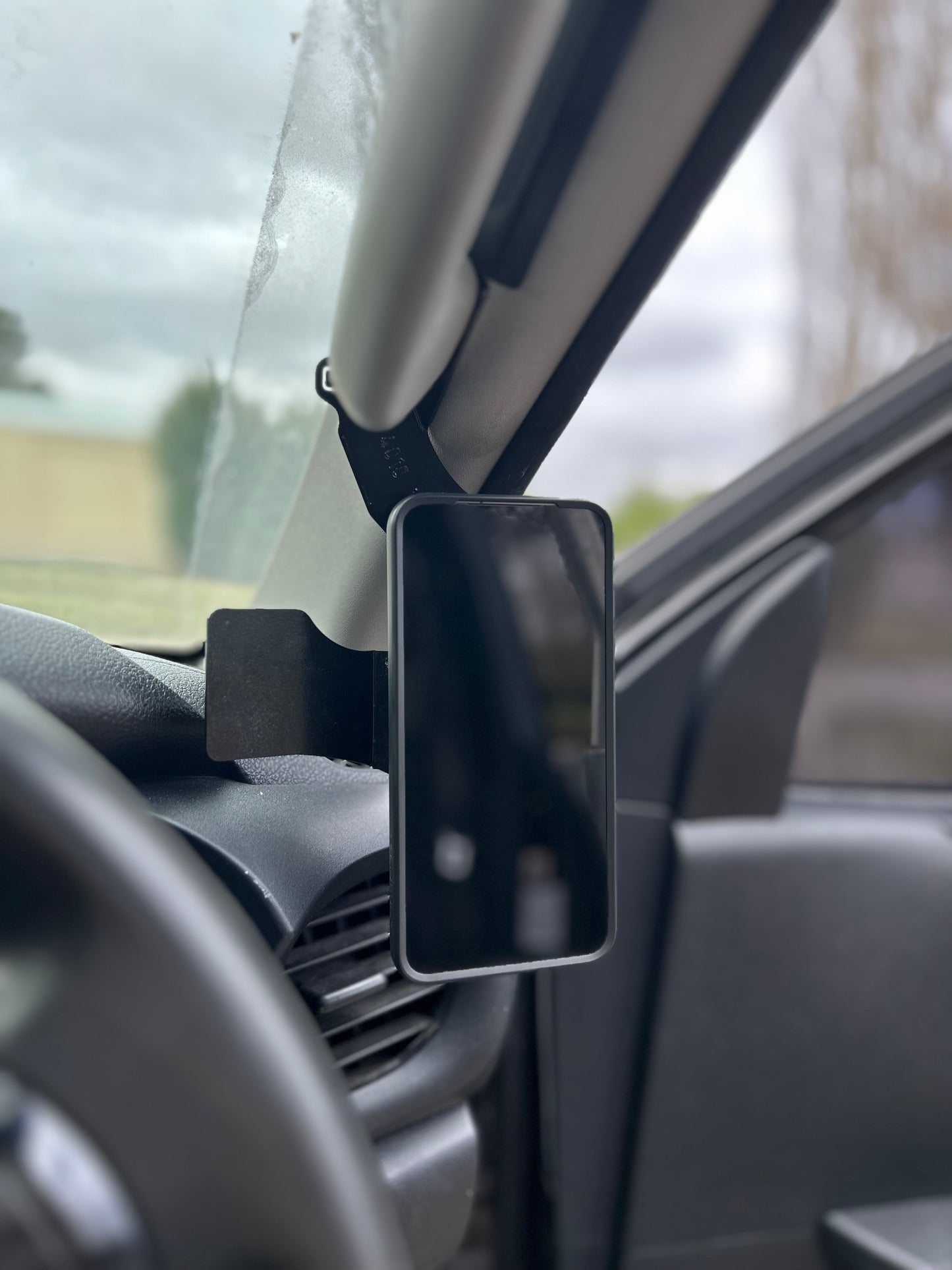 Toyota Hilux N80 2015+ Phone & UHF Hand Piece Holder 4009-PH-D