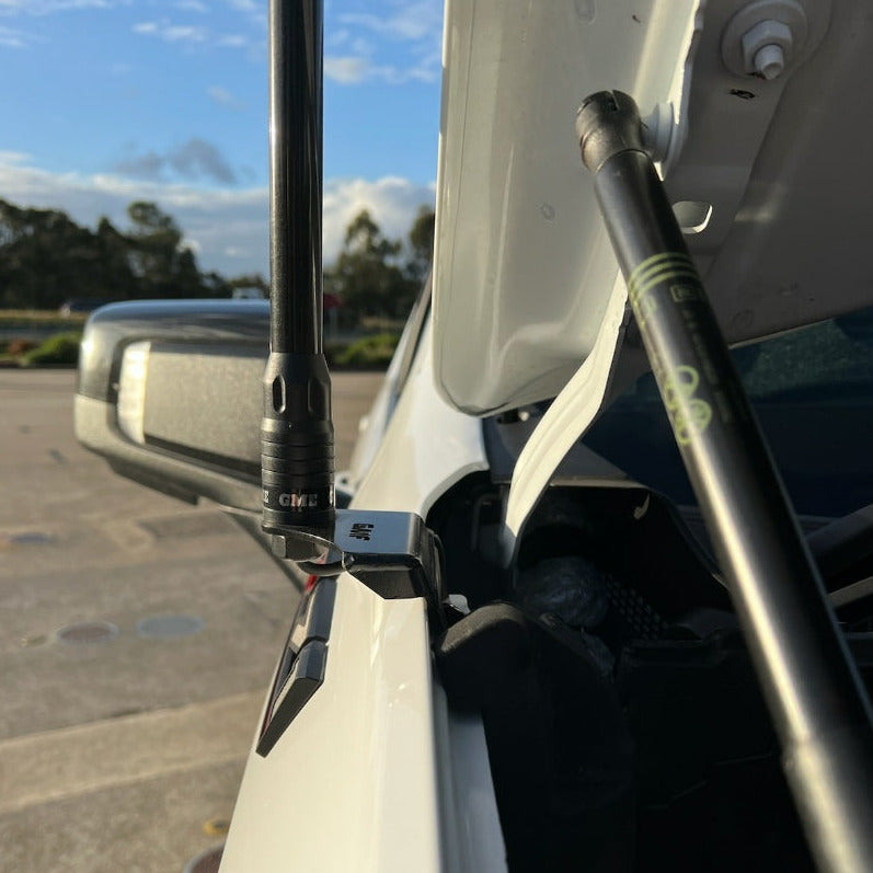Chevrolet Silverado 1500 2019+ Fender Aerial UHF Antenna Bracket  FB-020