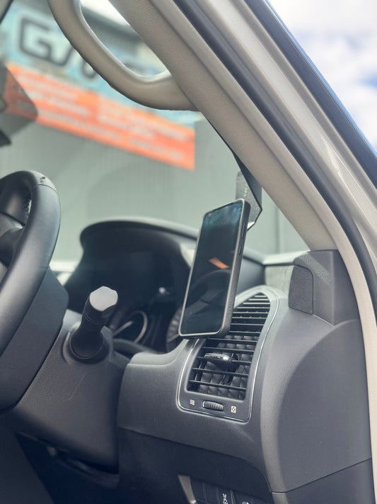 Nissan Patrol Y62 Series 5 2020-2025 Phone Holder 4002-PH-S