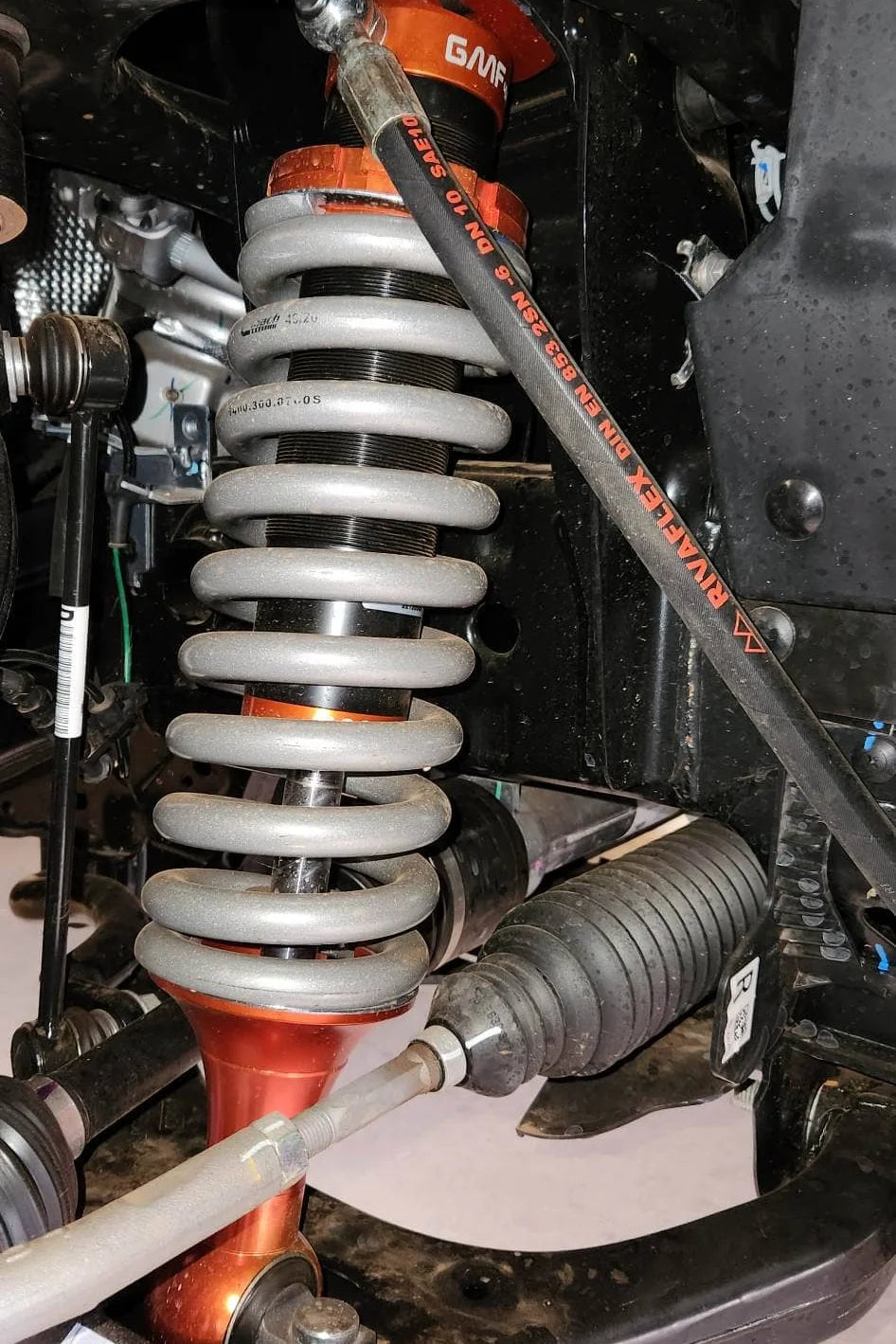 Toyota Landcruiser 300 Series RACE 2.5 Series Shocks