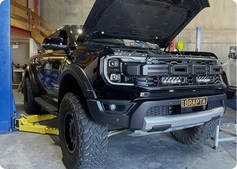 Raptor Trailing Arm Guard + Gas Strut Kit Install!