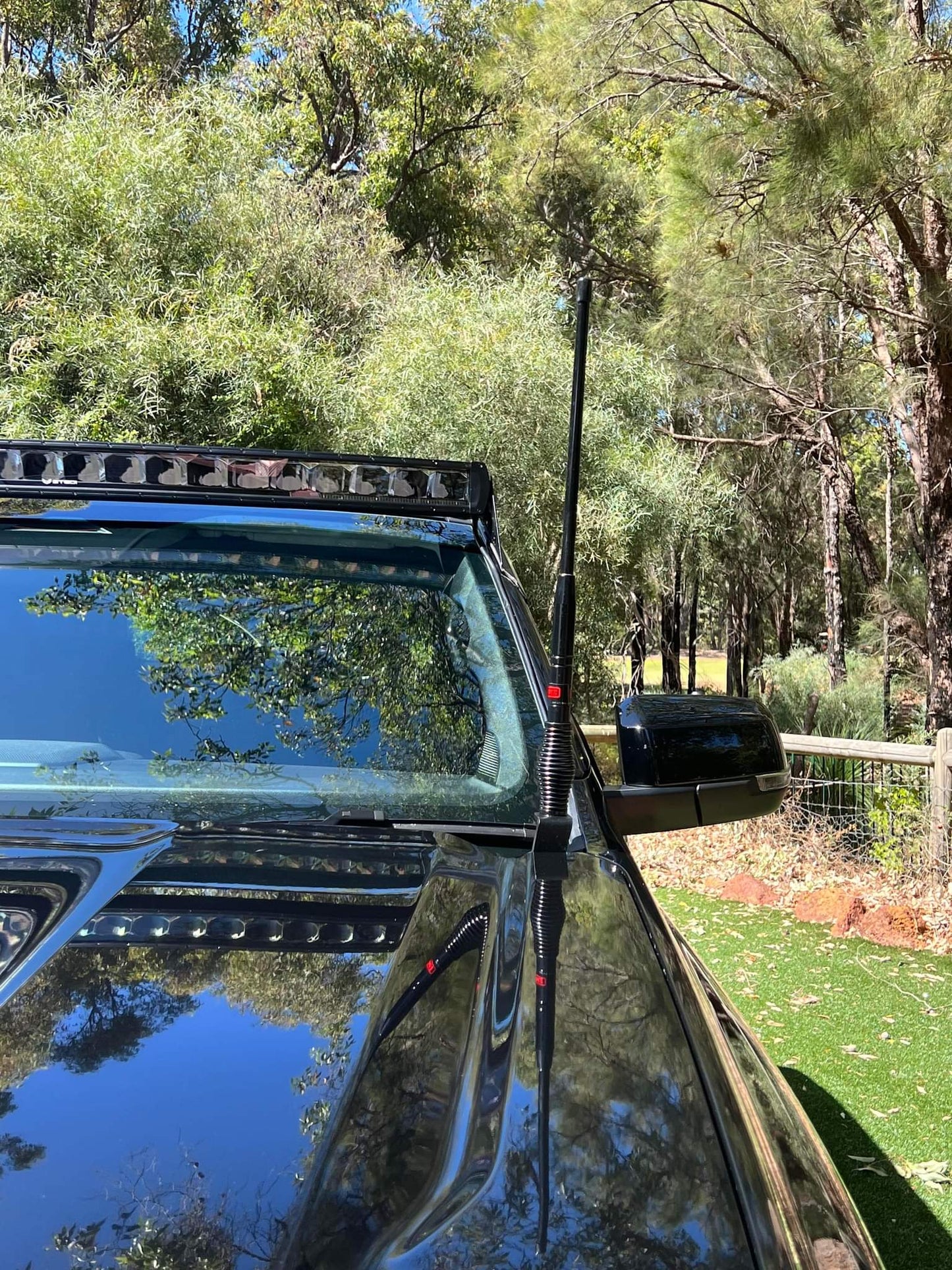 Ford Everest RA 2022+ Bonnet UHF Antenna Bracket BB-035